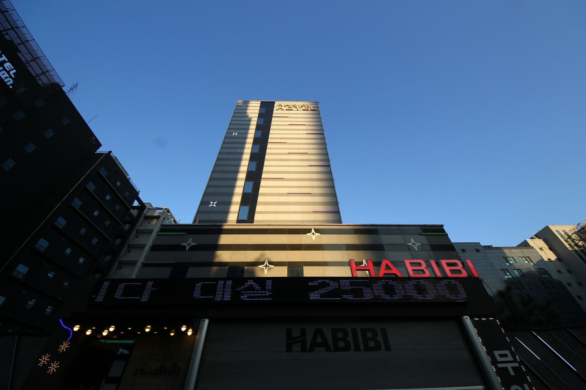 Habibi Hotel Incheon Bagian luar foto